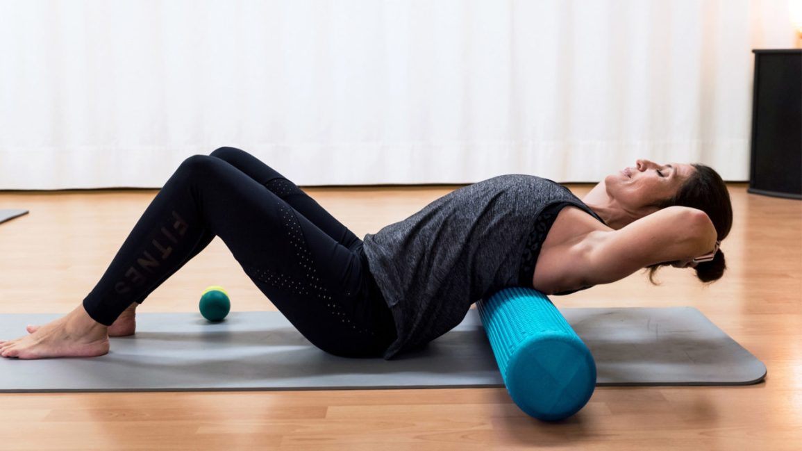 Female_Foam_Roll_1296x728-header-1296x729 (1)